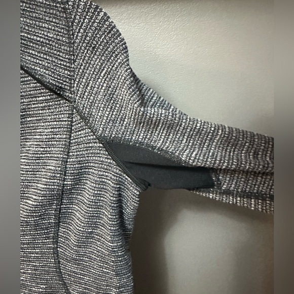 LULULEMON | Women’s Size 6 Think Fast Pullover in Coco Pique Black - Picture 12 of 14